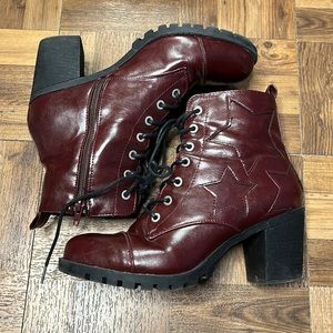 XOXO Burgundy Star Engraved Boot